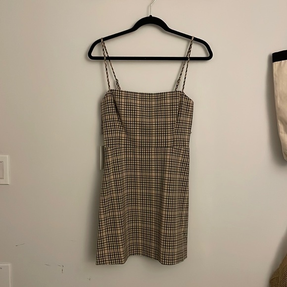 Dresses & Skirts - BNWT Wilfred New classic mini dress in cream brown plaid pattern
